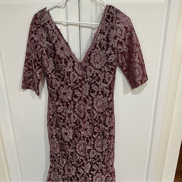 Jovani Metallic Lace V-Neck Elbow-Sleeve Gown size 10 - Picture 7 of 8